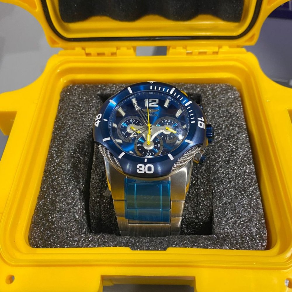 NEW LOW PRICE! 😳 INVICTA Bolt Men's Silver & Blue Watch